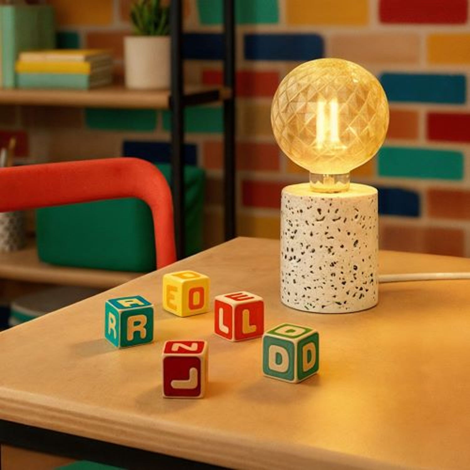 Kids’ room table lamps